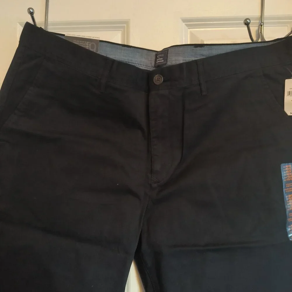 New Gap Khakis Straight Stretch MENS 40/32 Pants